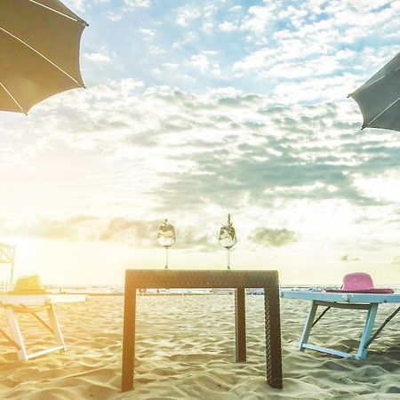 Hotel Vela D'Oro ริมินี ภายนอก รูปภาพ