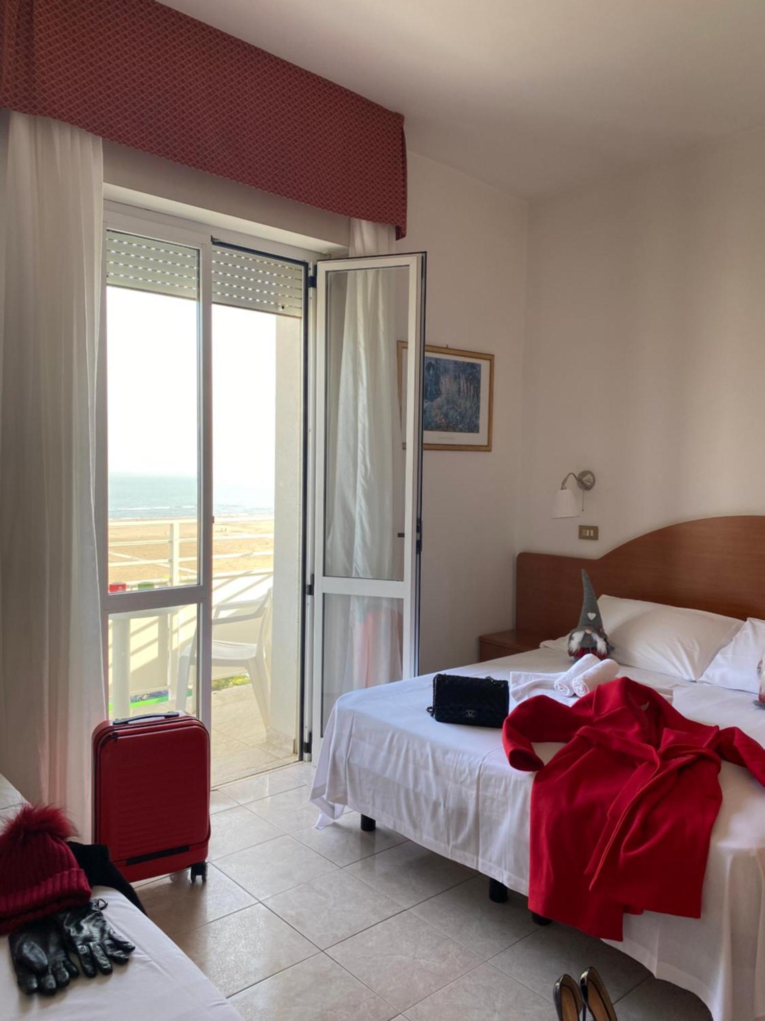 Hotel Vela D'Oro ริมินี ภายนอก รูปภาพ