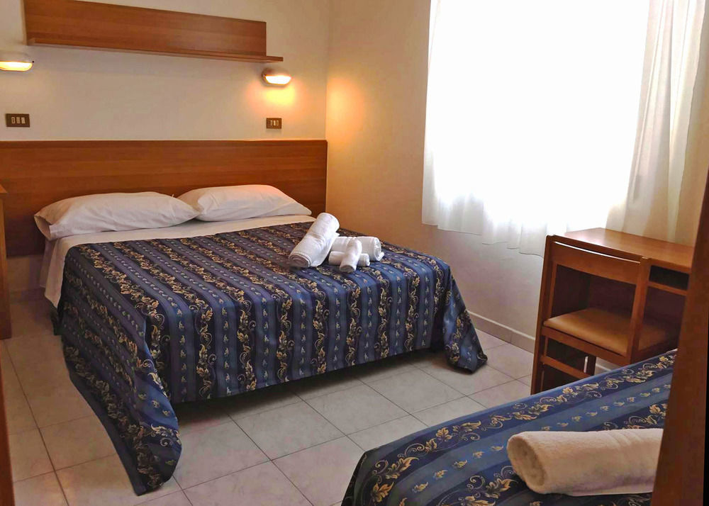 Hotel Vela D'Oro ริมินี ภายนอก รูปภาพ